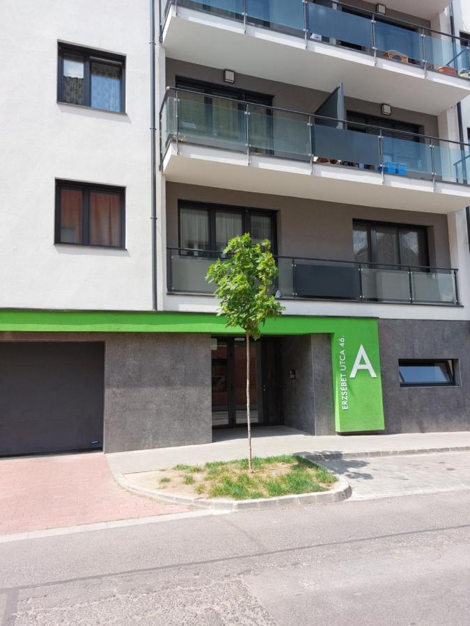 Arsenal House Boedapest Buitenkant foto