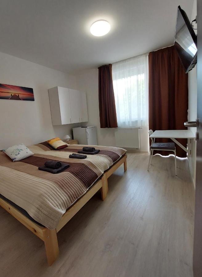 Arsenal House Boedapest Buitenkant foto